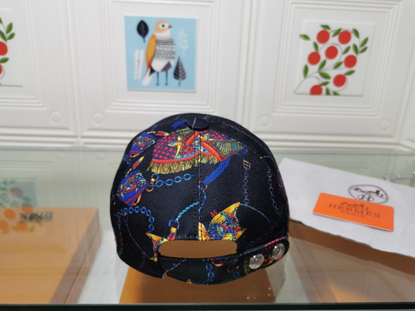 ブランド帽子側面デザイン